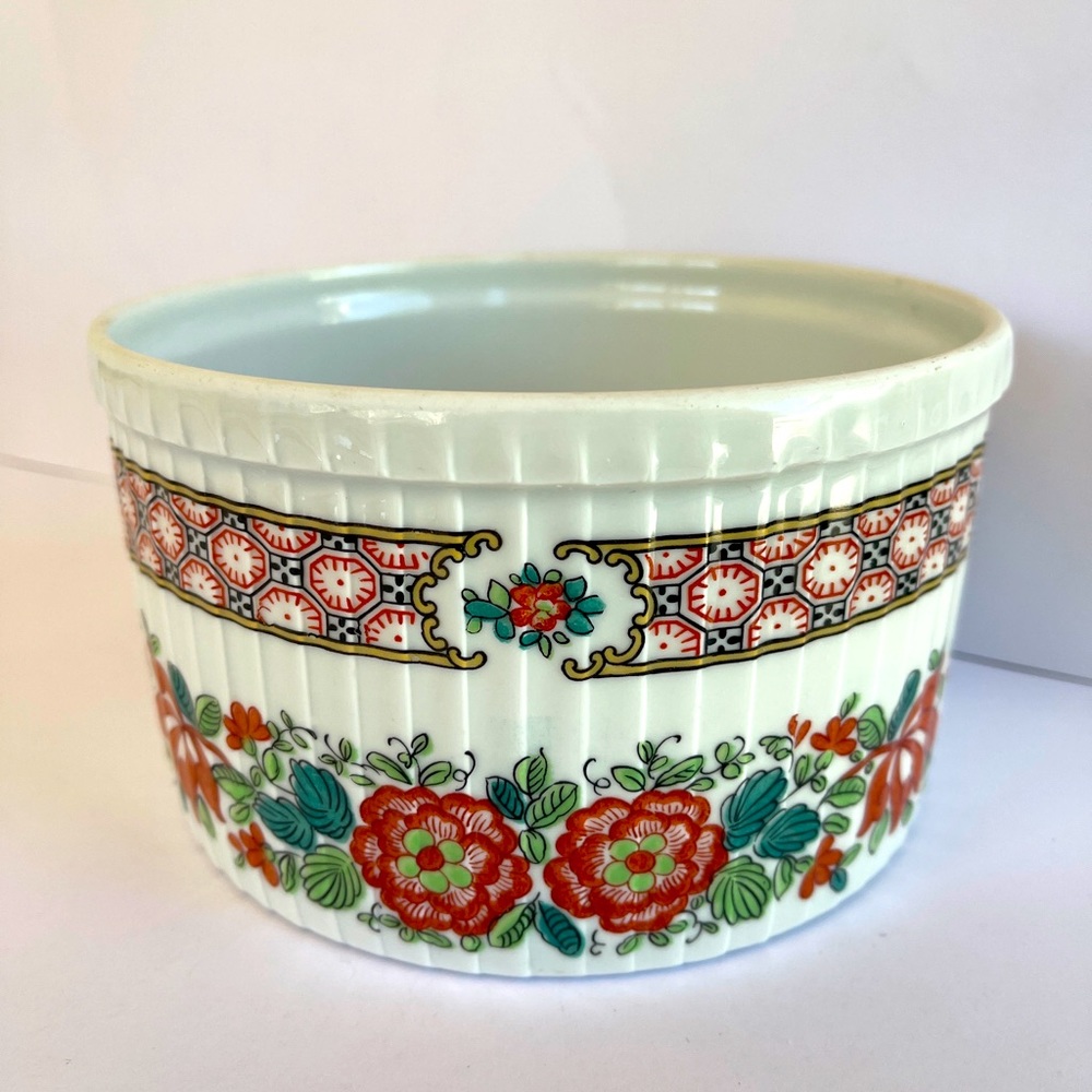 Pillivuyt, France Soufflé Baking Casserole Dish Pleated White & Floral Pattern
